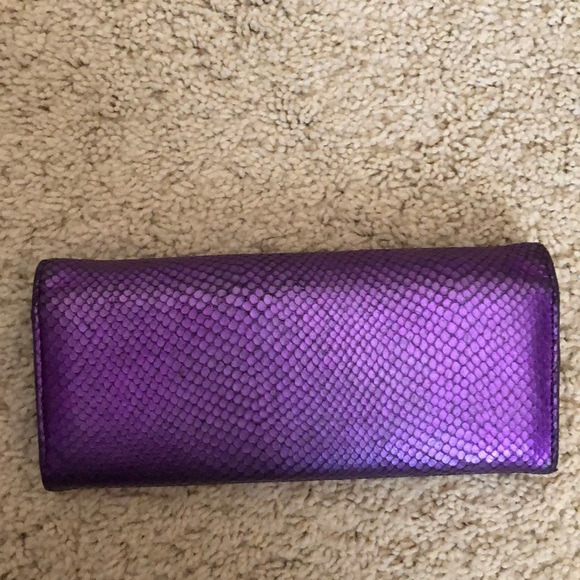 purple snake skin tory burch clutch wallet - Picture 2 of 5